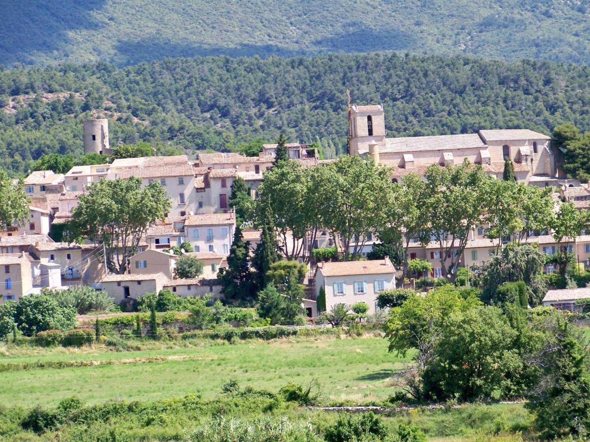 Logis Hotel De L'Etang Cucuron Exterior foto