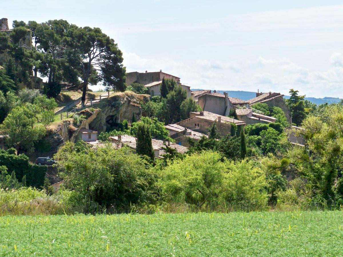 Logis Hotel De L'Etang Cucuron Exterior foto